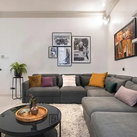 Angelique Boutique Apartment *